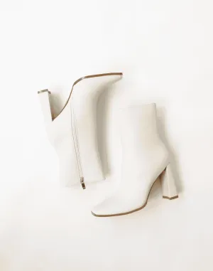 Quada Boots (Ivory) - By Billini